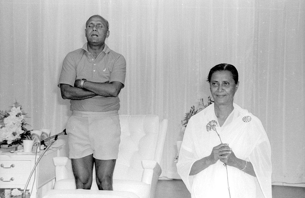sri-chinmoy-lily