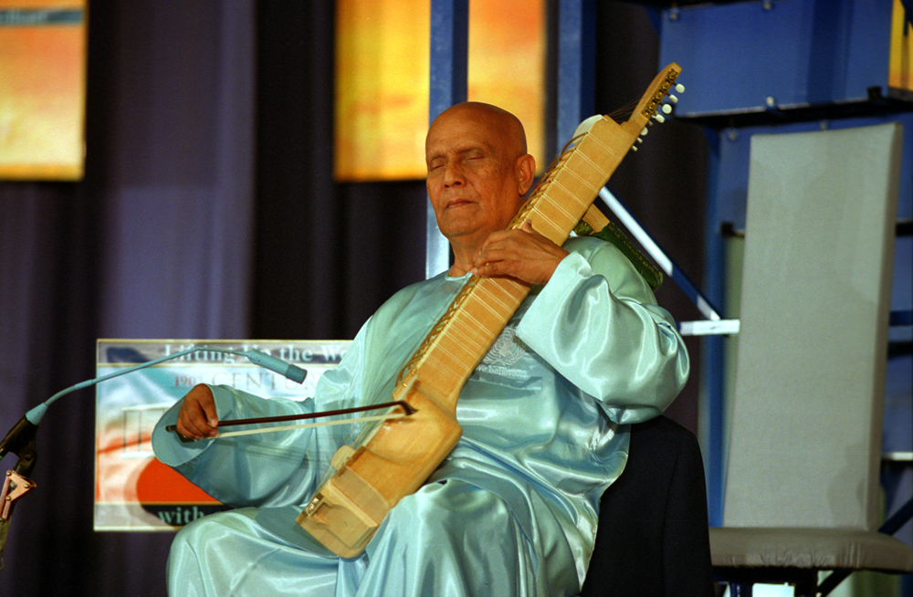sri-chinmoy